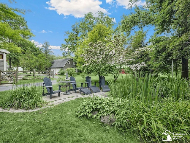 2252 W Temperance Rd, Temperance, MI 48182 - view of yard featuring a patio