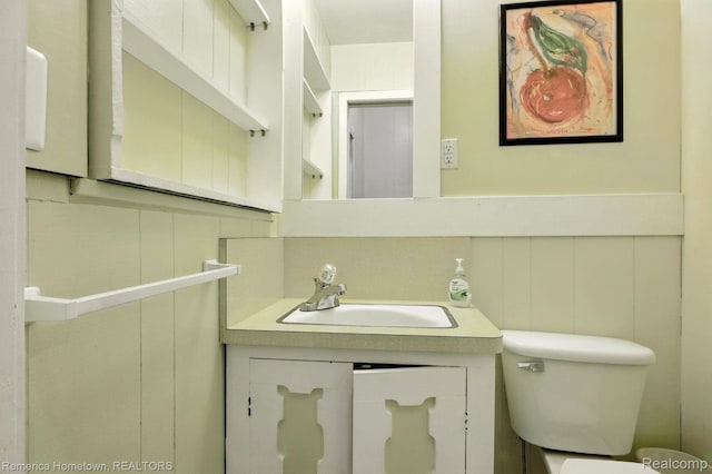 42424 Bradner Ct, Plymouth, MI 48170 - bathroom with vanity and a decorative wall