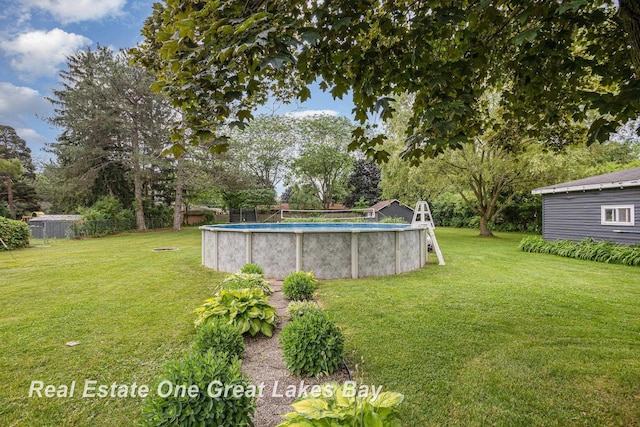 4185 Shattuck Rd, Saginaw, MI 48603 - view of yard