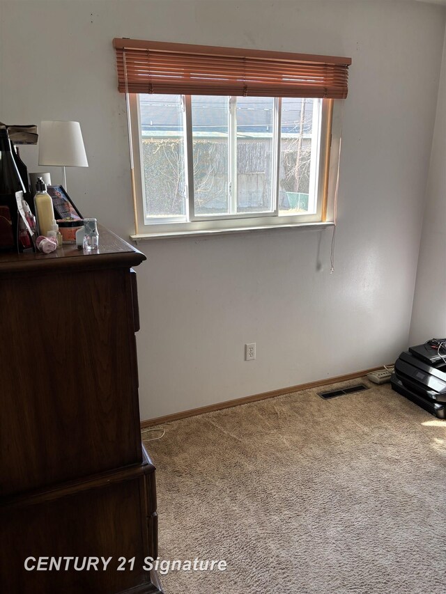 11424 Hazel Ave, Grand Blanc, MI 48439 - carpeted bedroom with baseboards