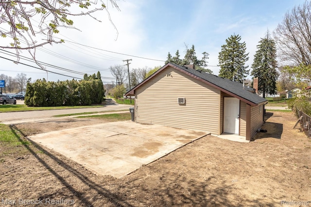 165 W Colgate Ave, Pontiac, MI 48340 - view of garage