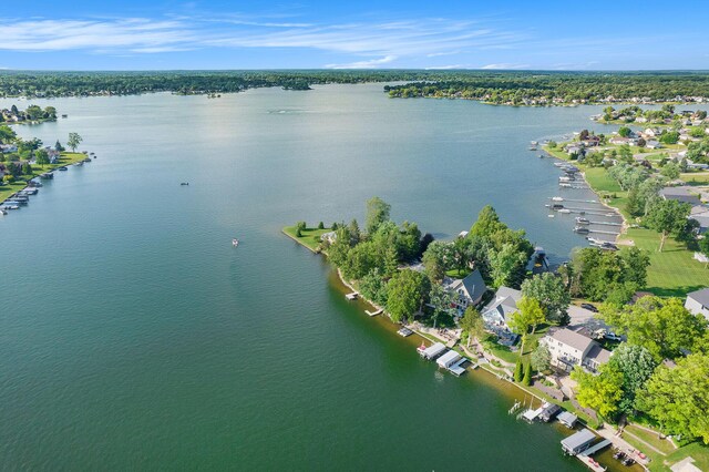 117 High View Ct, Brooklyn, MI 49230 - view of property location with a large body of water and nearby suburban area
