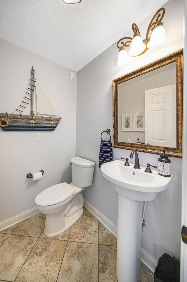 117 High View Ct, Brooklyn, MI 49230 - bathroom with toilet and a textured ceiling