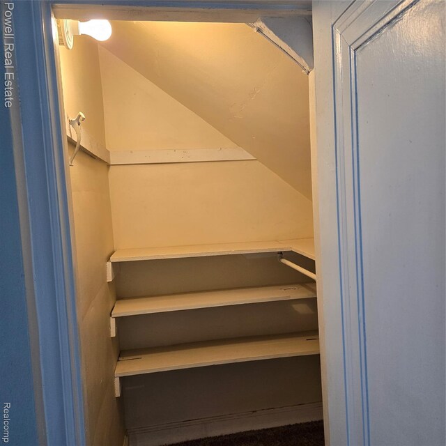 4670 Devonshire Rd, Detroit, MI 48224 - interior space