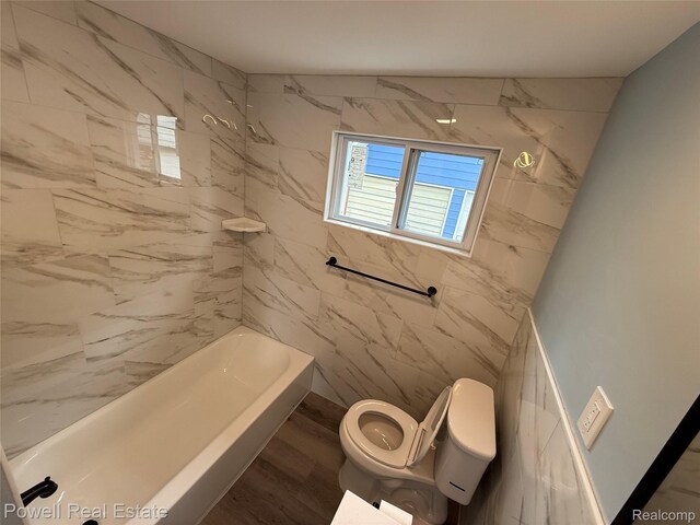 2326 Silver Cir, Pontiac, MI 48328 - full bathroom featuring bathtub / shower combination and wood finished floors
