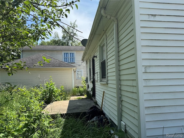 17370 Stout St, Detroit, MI 48219 - view of side of home