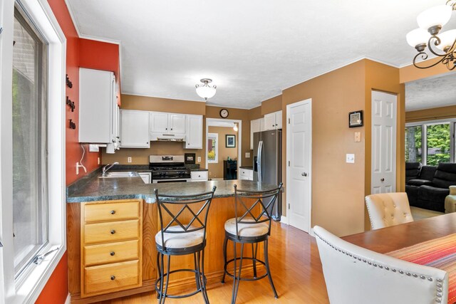 12310 E Lovers Ln, Suttons Bay, MI 49682