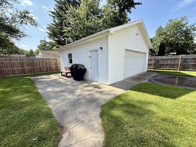 8021 Mclain Ave, Lambertville, MI 48144 - view of detached garage