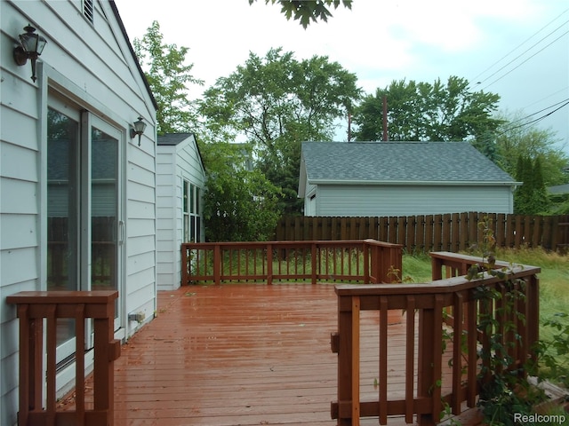38014 Mallast St, Harrison Township, MI 48045 - view of wooden terrace