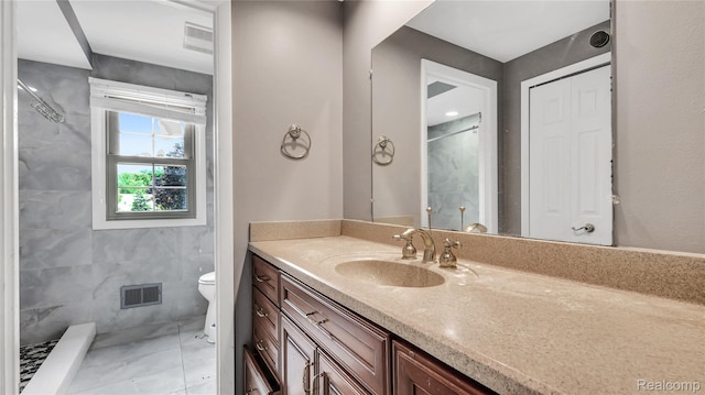 6596 Corral Ct, West Bloomfield, MI 48324 - full bath featuring vanity, a tile shower, and tile patterned floors