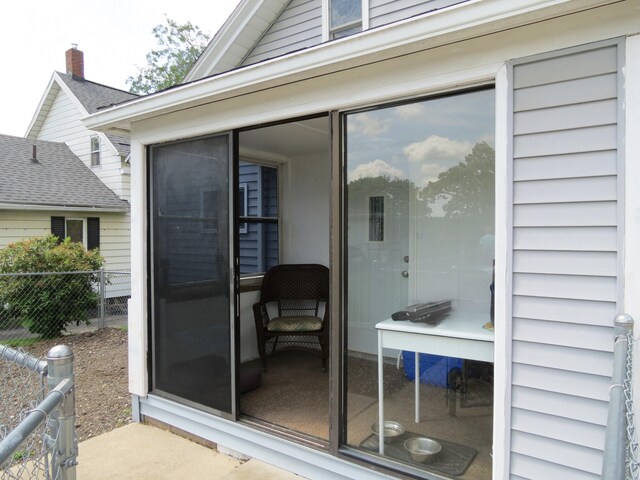 1513 Joy Ave, Jackson, MI 49203 - doorway to property