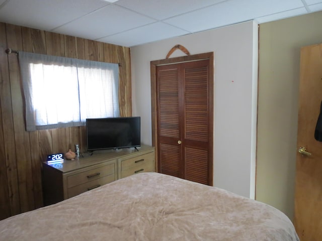 1513 Joy Ave, Jackson, MI 49203 - bedroom with a closet and a paneled ceiling