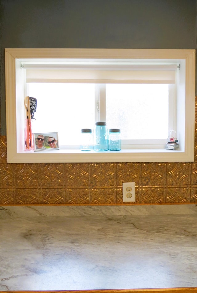 1513 Joy Ave, Jackson, MI 49203 - view of bathroom