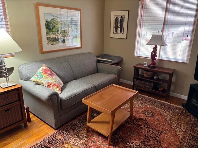 2975 Princeton Ct, Muskegon, MI 49441 - living area featuring light wood-style flooring
