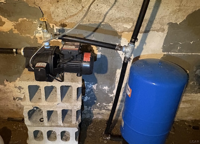 7408 Carleton Rd, Clayton, MI 49235 - basement view of a water pressure tank