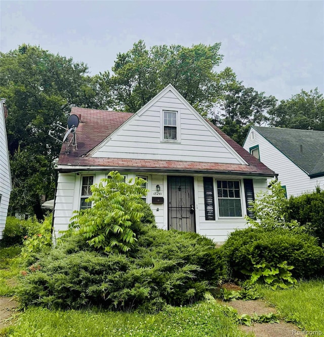 18241 Kentfield St, Detroit, MI 48219 - view of bungalow