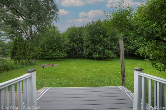 1320 W Drahner Rd, Oxford, MI 48371 - view of green lawn featuring a deck