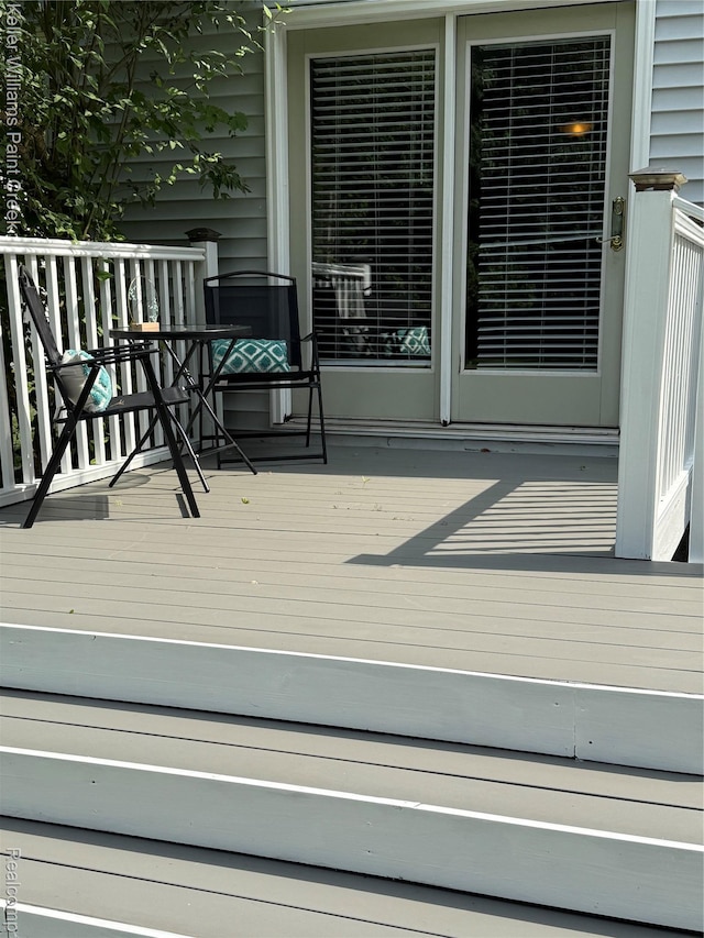 1320 W Drahner Rd, Oxford, MI 48371 - view of wooden terrace