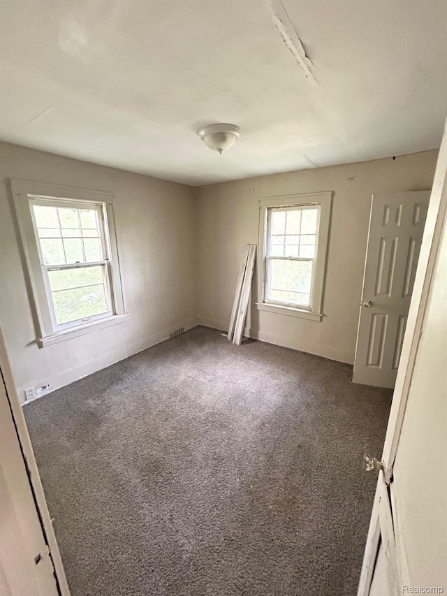 523 Grace St, Flint, MI 48503 - view of carpeted empty room