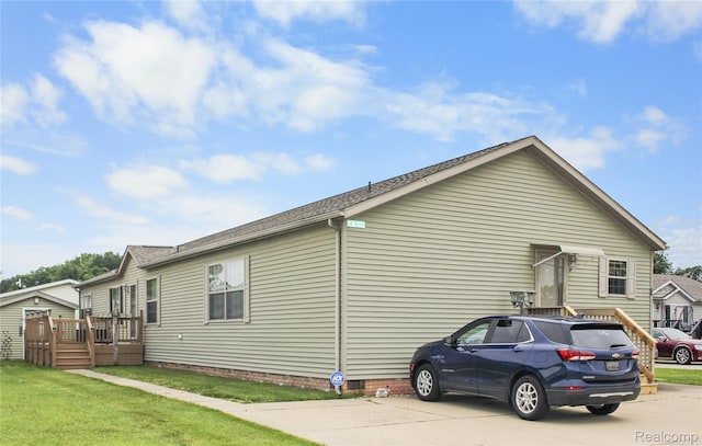 3933 Benjamin Way, Monroe, MI 48161 - view of property exterior featuring a lawn
