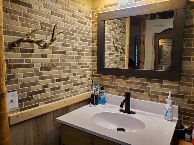5525 Chippewa Trl, Prescott, MI 48756