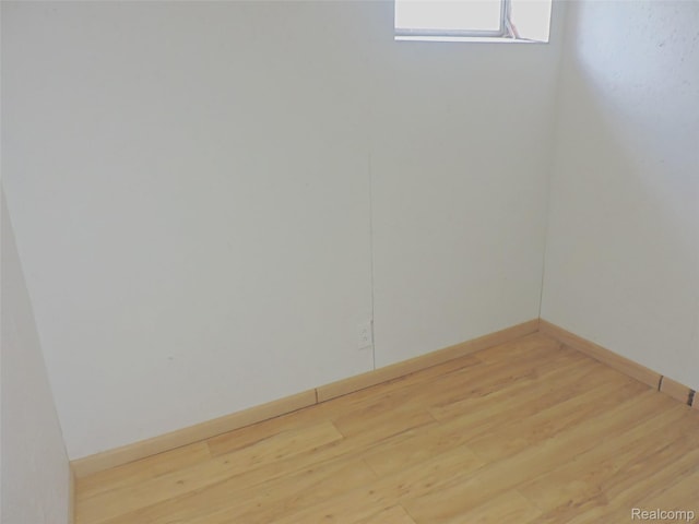 1096 W Buder Ave, Flint, MI 48507 - photo 20