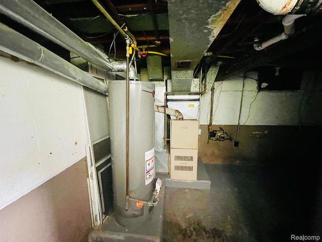 20817 Atlantic Ave, Warren, MI 48091 - utility room featuring water heater