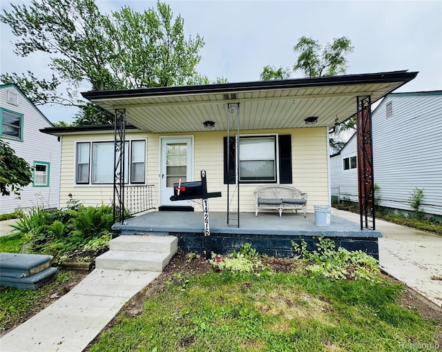 14276 Hobart Ave, Warren, MI 48089 - view of front of home featuring covered porch