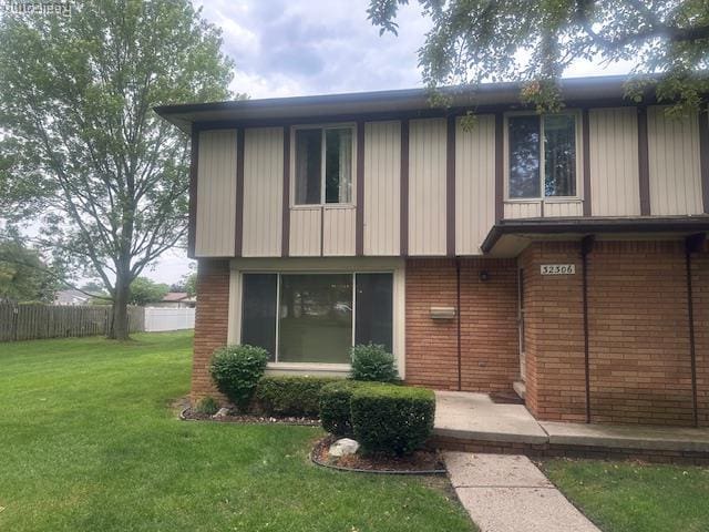 32306 Barclay Sq, Warren, MI 48093 - photo 1