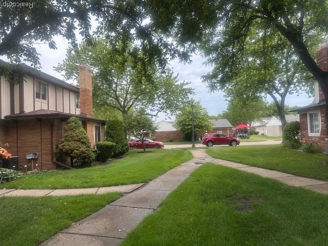 32306 Barclay Sq, Warren, MI 48093 - photo 3