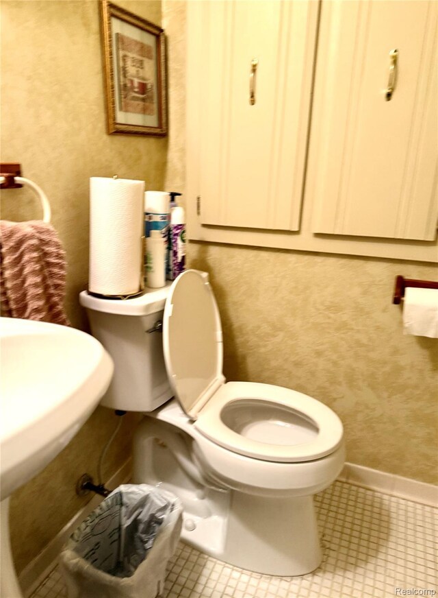 32306 Barclay Sq, Warren, MI 48093 - photo 7