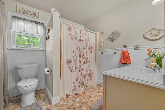 4301B W Sanborn Rd, Lake City, MI 49651 - bathroom featuring vanity and a shower with curtain