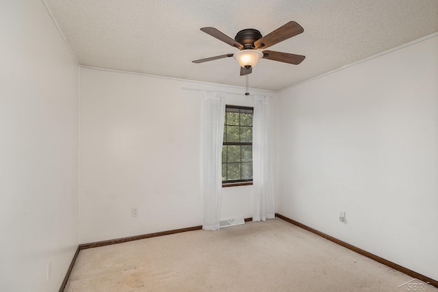 4918 Frontier Ln, Saginaw, MI 48603 - unfurnished room featuring ceiling fan, light carpet, and a textured ceiling