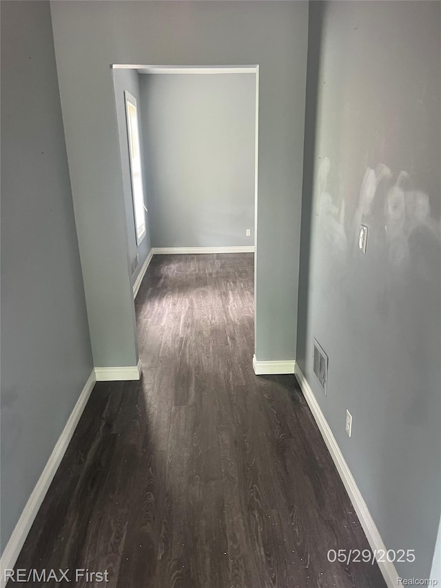 229 Leicester Ct, Detroit, MI 48202 - photo 3
