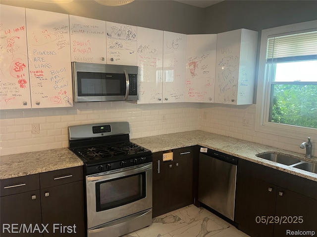 229 Leicester Ct, Detroit, MI 48202 - photo 8