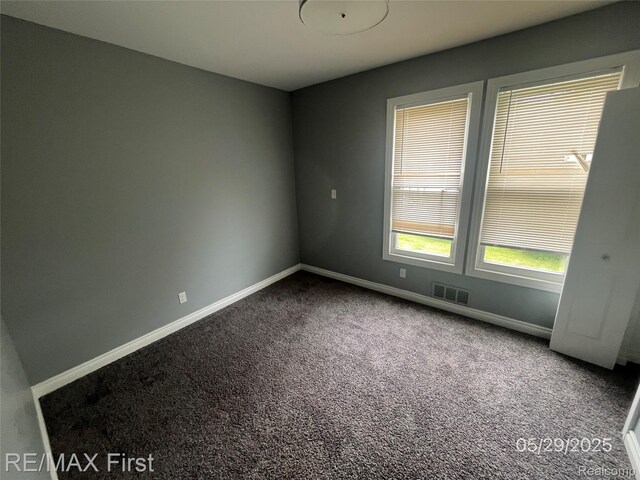 229 Leicester Ct, Detroit, MI 48202 - photo 16