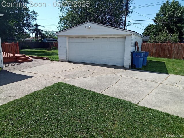8283 Christine St, Warren, MI 48093 - view of detached garage