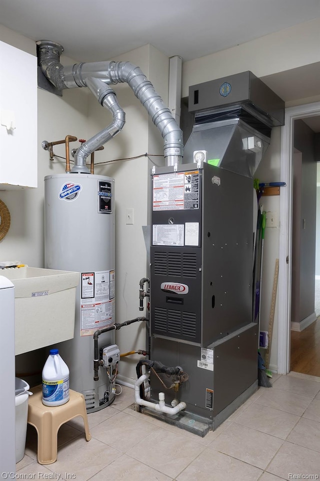 1660 River Rd Unit 7, Marysville, MI 48040 - utilities featuring gas water heater and heating unit