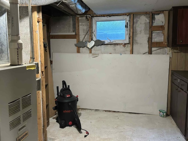 57993 Oak Park Rd, Three Rivers, MI 49093 - below grade area with heating unit