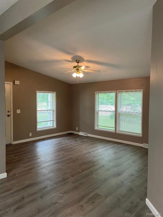 28055 Hanover Blvd, Wayne, MI 48186 - photo 10