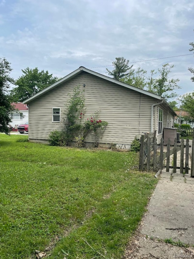 28055 Hanover Blvd, Wayne, MI 48186 - photo 2