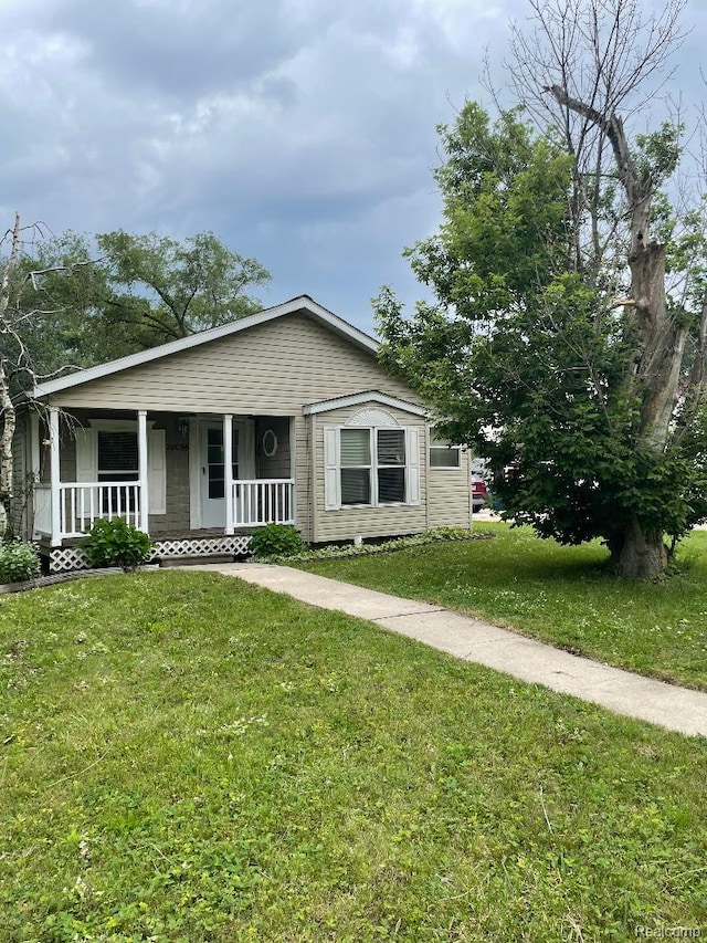 28055 Hanover Blvd, Wayne, MI 48186 - photo 1