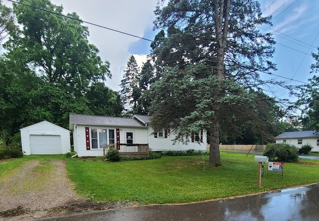 901 Helena Ave, Jackson, MI 49203 - photo 1