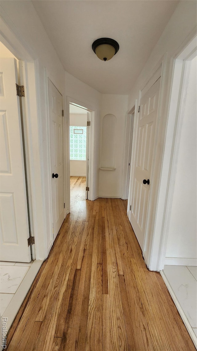 10947 Roxbury St, Detroit, MI 48224 - hall featuring light wood-type flooring
