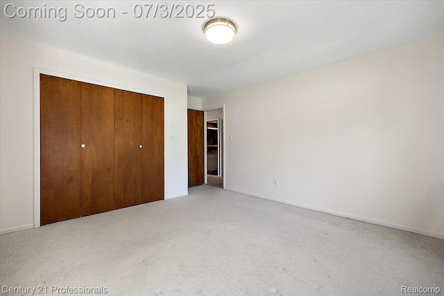 291 N Baldwin Rd, Clarkston, MI 48348 - unfurnished bedroom featuring carpet and a closet
