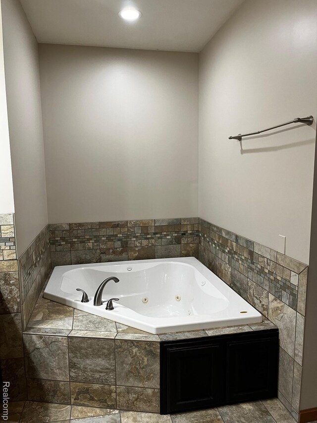 895 Jennings Rd, Whitmore Lake, MI 48189 - photo 11