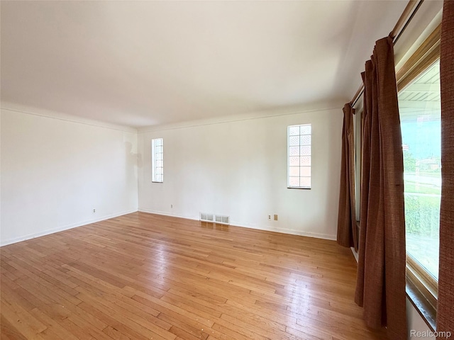 8121 Marian St, Warren, MI 48093 - spare room featuring light wood-style flooring and baseboards