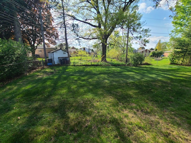 3393 Kevin Cir, Warren, MI 48092 - view of yard with a shed
