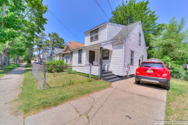 754 Allen Ave, Muskegon, MI 49442