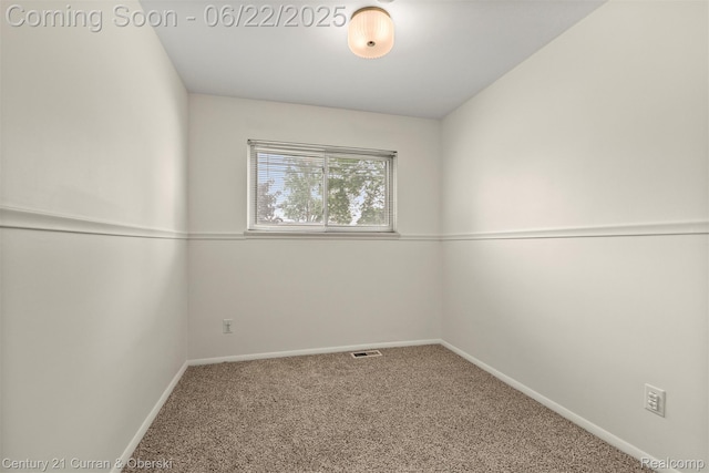 33911 Pawnee St, Westland, MI 48185 - carpeted spare room featuring baseboards